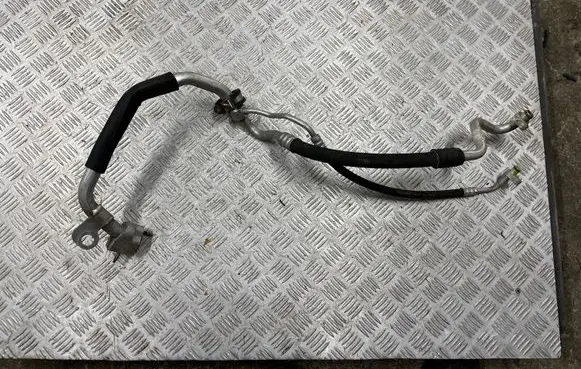 Mercedes-Benz E W212 Engine coolant pipe/hose A2128301616