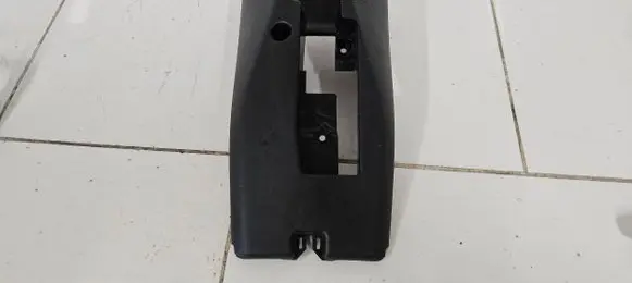 Volvo V40 Steering wheel column trim 1303815