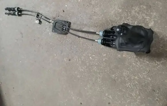 Suzuki Swift III Gear shifter/selector 52R00000