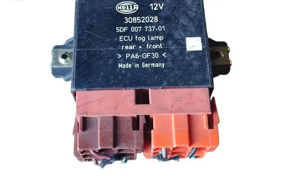 Volvo S40, V40 Light relay 30852028 5DF00773701