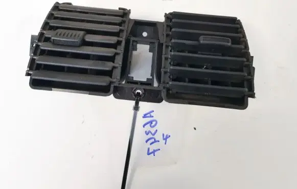 Hyundai Terracan Dash center air vent grill 84960h1600
