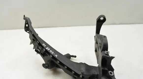 Audi A4 S4 B8 8K Front bumper mounting bracket 8K0805608R