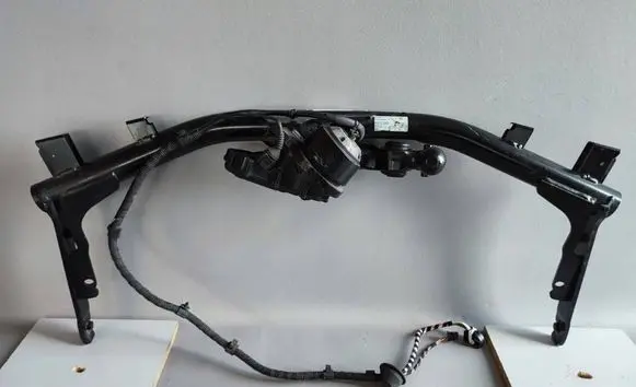 Volkswagen Golf VIII Tow bar 5H0803881D 166232011826 10073343000