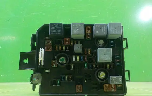 Mitsubishi ASX Fuse box set 94520912 BEZPIECZNIKOW