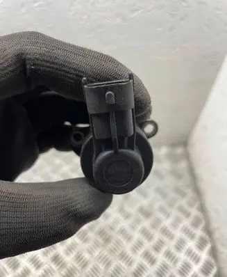 Saab 9-5 Fuel pressure regulator 0928400