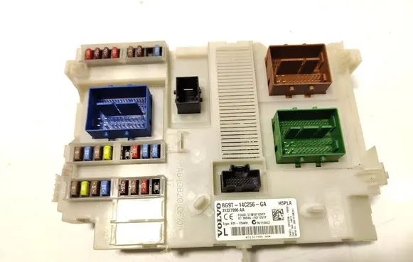 Volvo XC60 Fuse module BG9T14C256GA 31327996AA 3659AF01125TP