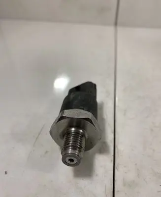 Fuel pressure sensor