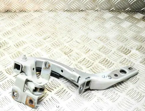 Honda Odyssey Tailgate/trunk/boot hinge