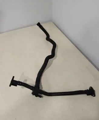 Porsche Cayenne (92A) Breather/breather pipe/hose 06E131848H 06E906052