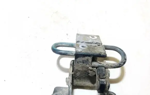 Audi A4 S4 B5 8D Rear door lower hinge