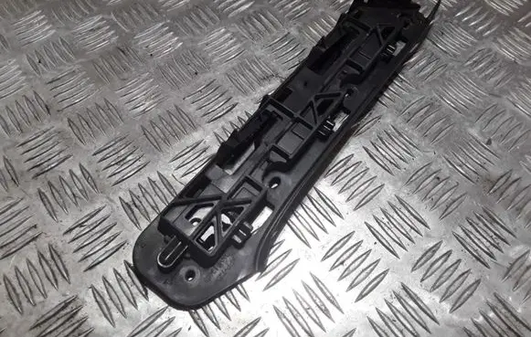 Volkswagen Touran I Front bumper mounting bracket 1T0807050 1T0807936