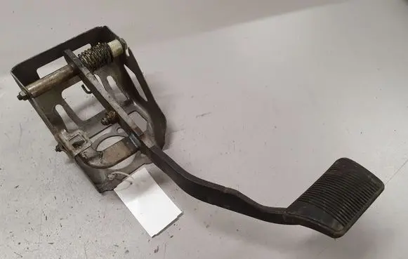 Chrysler 300 - 300C Brake pedal 132A7