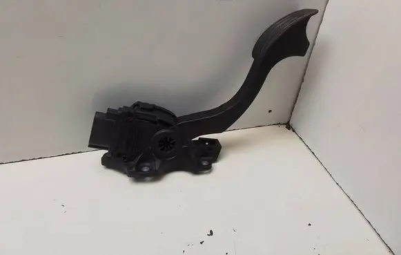Ford Mondeo MK IV Accelerator throttle pedal 6G929F836RC