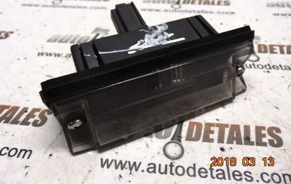 Mitsubishi Carisma Number plate light