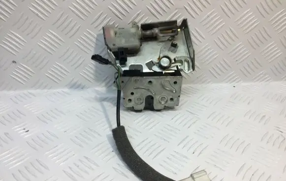 Ford Mondeo Mk III Tailgate/trunk/boot lock/catch/latch 3S71-A43102-AC