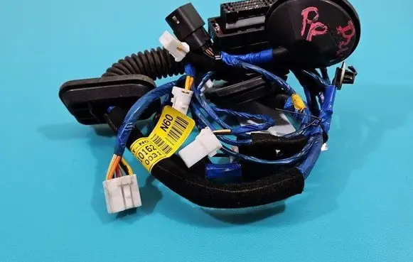 Hyundai Elantra Front door wiring loom 91611-3X920 IMPRK1451933