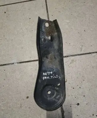 Audi A6 S6 C6 4F Engine mounting bracket 4F0505219B
