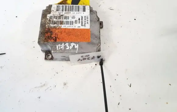 Mercedes-Benz Vaneo W414 Airbag control unit/module 0285001467 0028203826