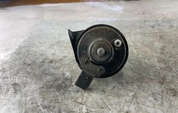 Volkswagen Golf Plus Horn signal 703881157