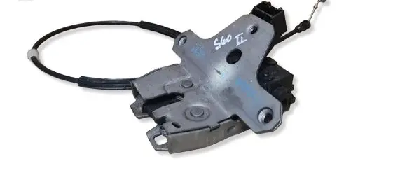 Volvo S60 Loading door lock 