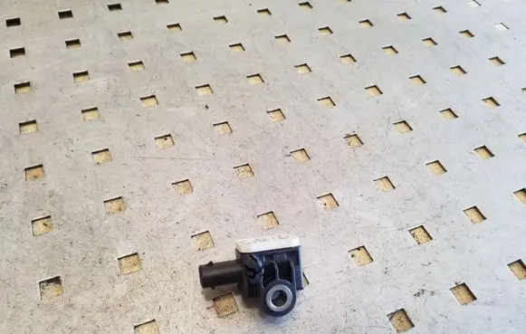 Audi A6 S6 C6 4F Airbag deployment crash/impact sensor 4F0959643C