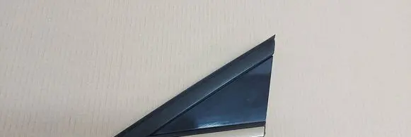 Peugeot 5008 Front door glass trim molding 96859483XT 96859485XT