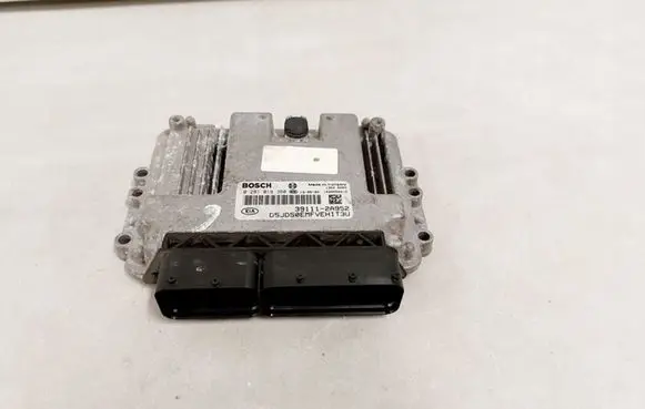 KIA Ceed Engine control unit/module ECU 39111-2A952