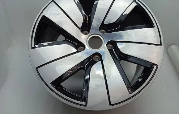 Porsche Taycan 9J1 R19 alloy rim 9J1601025C