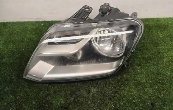 Volkswagen Amarok Headlight/headlamp 2H1941015M 90026081