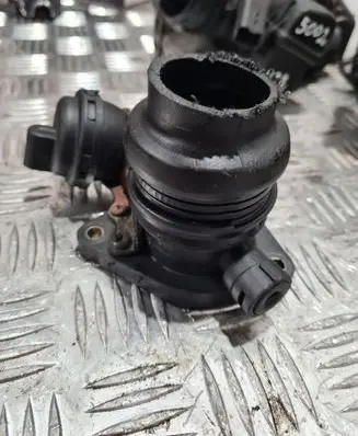 Opel Vivaro Engine shut-off valve 8200330810