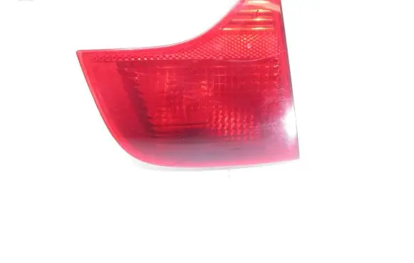 Tailgate rear/tail lights
