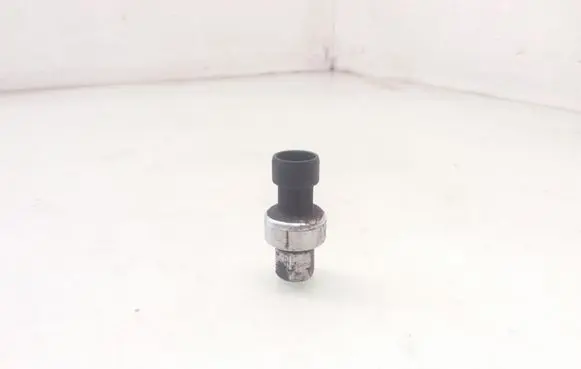 Renault Megane III Air conditioning (A/C) pressure sensor 7700417506