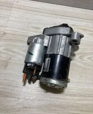 Nissan Juke II F16 Starter motor 233000290R M000TD3271