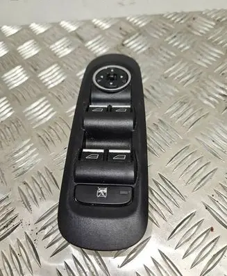 Ford Mondeo MK IV Electric window control switch A2005870648 7S7T14A132AB