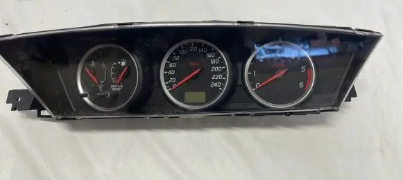 Nissan Primera Speedometer (instrument cluster) AV653