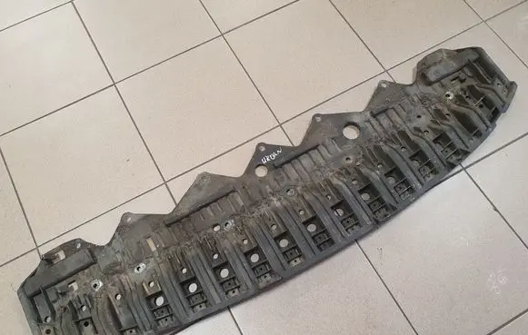 Toyota Urban Cruiser (XP110) Front bumper skid plate/under tray 5261852020