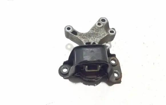 Nissan Qashqai Engine mount bracket 112104ED0C