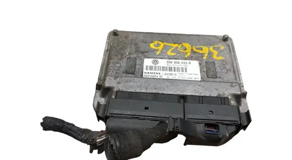Volkswagen Polo IV 9N3 Engine control unit/module 03E906033R 3PG7002 5WP4422402