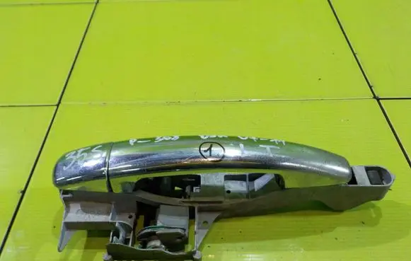 Peugeot 308 Front door exterior handle 35S