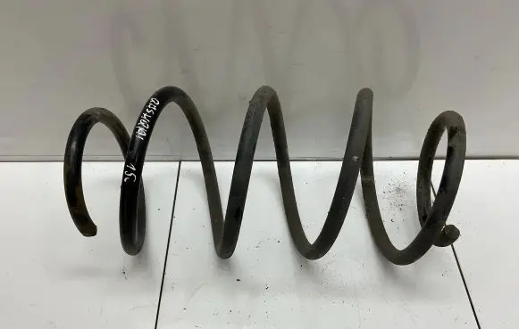 Nissan Qashqai Front coil spring