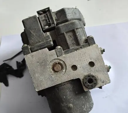 Renault Megane II ABS Pump 0273004395 04821 181295