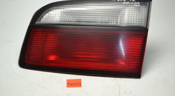 Mazda 626 Tailgate rear/tail lights
