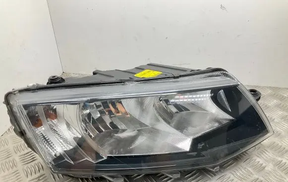 Skoda Octavia Mk3 (5E) Headlight/headlamp 5E2941016