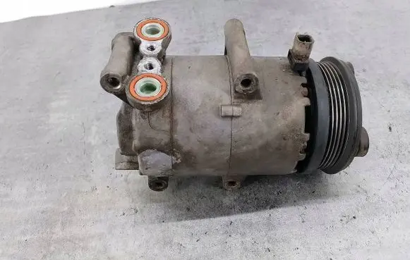 Volvo S40 Air conditioning (A/C) compressor (pump)