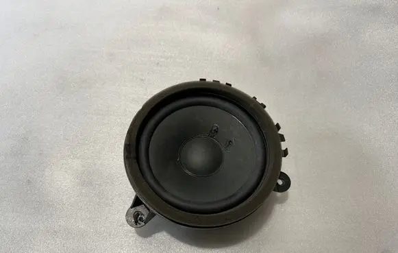 Volvo XC60 Front door speaker 30657445