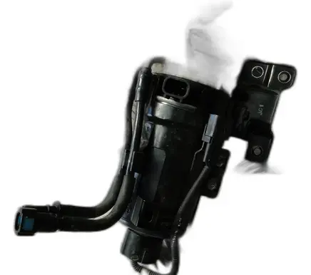 KIA Carens III Fuel filter housing 