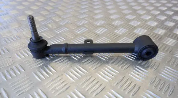 Lexus IS 220D-250-350 Rear control arm 4870653020