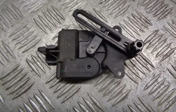 Skoda Octavia Mk1 (1U) A/C air flow flap actuator/motor 1J0907511