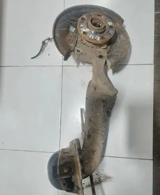 Skoda Yeti (5L) Rear wheel hub Nocode