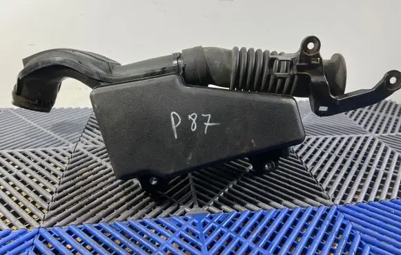 Lexus CT 200H Intake resonator 1775137100